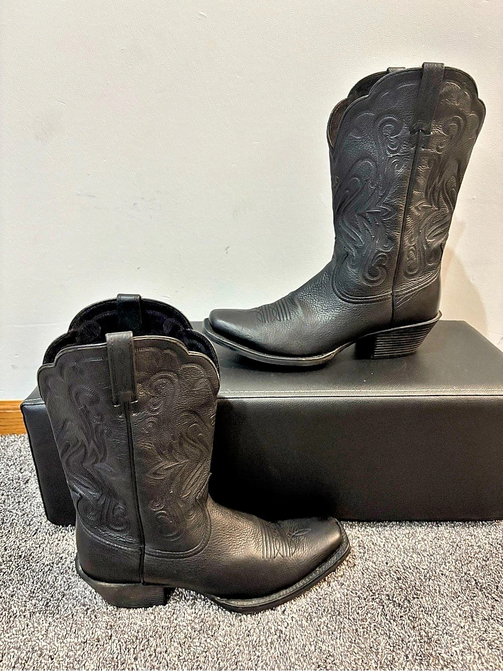 Ariat Sport Western Wide Square Toe Boots Black US 10 B like new